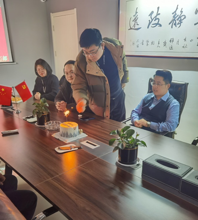 暖心相伴，共慶生辰 —— 萬碩集團(tuán)1月生日會溫馨舉行