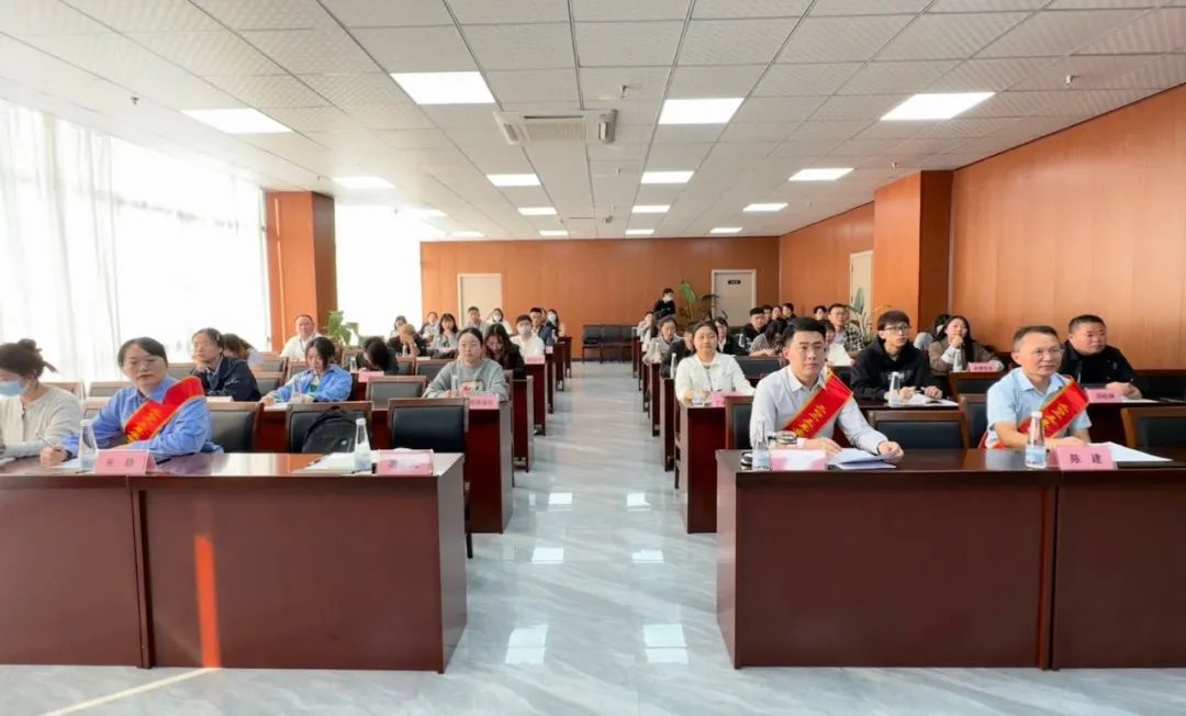 講創(chuàng)新故事，做創(chuàng)新達(dá)人｜2023年安徽省企業(yè)“創(chuàng)新達(dá)人”宣講大會(huì)在安徽萬(wàn)碩科技產(chǎn)業(yè)（集團(tuán)）有限公司舉辦